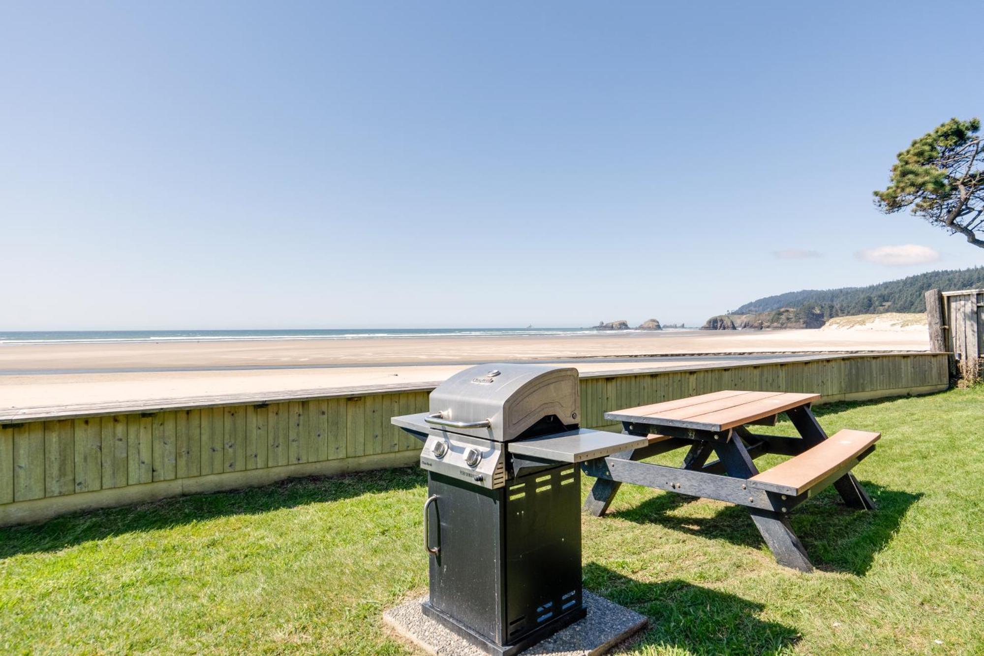 Schooner'S Cove Inn Cannon Beach Esterno foto