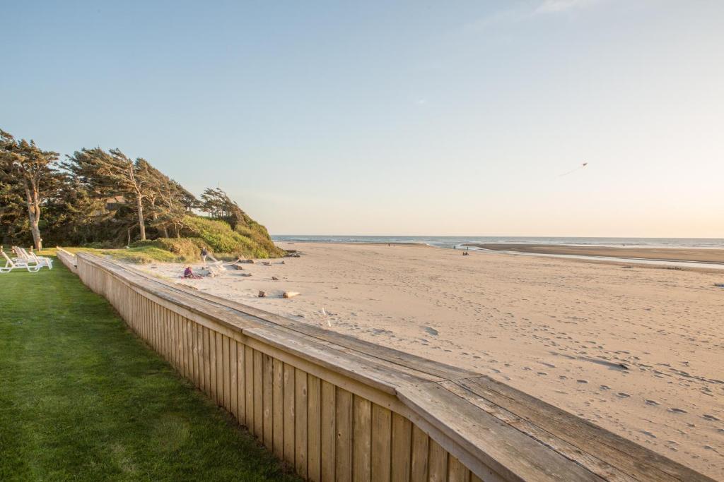 Schooner'S Cove Inn Cannon Beach Esterno foto